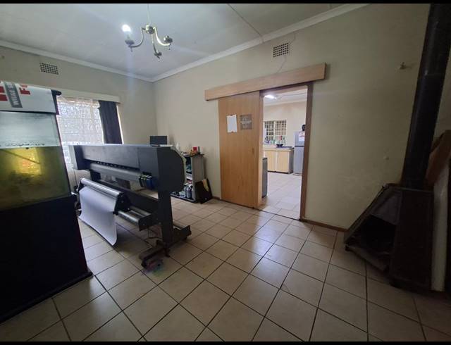 3 BEDROOM HOUSE FOR SALE IN THREE RIVERS